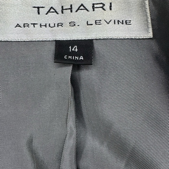 Tahari Blazer Jacket Size 14 Polyester Button Detail Career Office Military - Picture 7 of 10